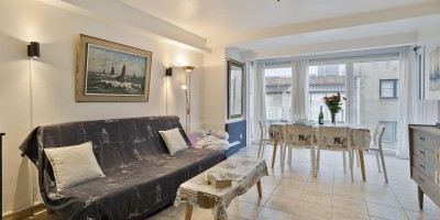 Marianne_14_7V_1_slaapkamer_zijdelings_zeezicht_terras (19).jpg
