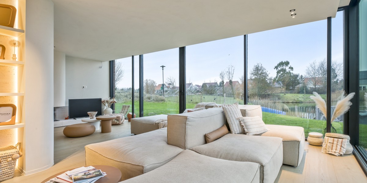 Vakantie_Cadzand_4_slaapkamers_luxe_villa_aan_het_water (1).jpg