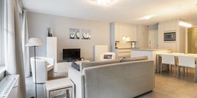 Guapo_Gelijksvloers_tuin_2_slaapkamers_terras_garage_Nestor_de_Tièrestraat_Knokke (3).jpg