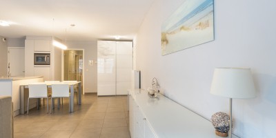 Guapo_Gelijksvloers_tuin_2_slaapkamers_terras_garage_Nestor_de_Tièrestraat_Knokke (4).jpg