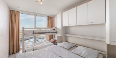 Nordic_B1_Zeedijk_1_Slaapkamer_Vakantie_Blankenberge_Zeezicht (9).jpg
