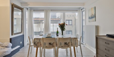 Marianne_14_7V_1_slaapkamer_zijdelings_zeezicht_terras (21).jpg