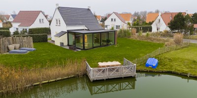 Vakantie_Cadzand_4_slaapkamers_luxe_villa_aan_het_water (32).jpg