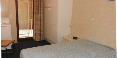 Grand hotel B4 Slaapkamer (2).JPG