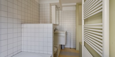 Albatros_1_Ysermonde_vakantieverhuur_badkamer_bad.jpg