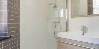 Okapi 0203 N2022 Badkamer met douche.JPG