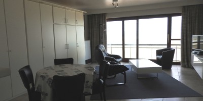 Grand Hotel B4 living - eetkamer 2.JPG