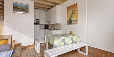 Albatros_24_Ysermonde_Te_huur_Nieuwpoort_keuken.jpg