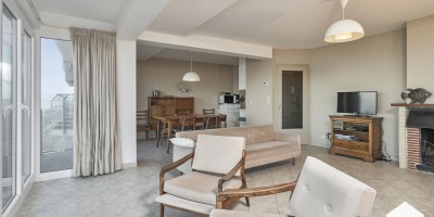 Marianne 15.7V N2022 Wenduine hoekappartement zeezicht (7).JPG