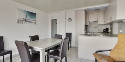 Del Sol_3V_Wenduine_appartement_Zeedijk_2_slaapkamers_zicht_op_Rotonde (3).jpg