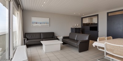 Atlantic_06.35_te_Koksijde_op_ de_zeedijk (11).jpg