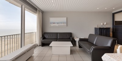 Atlantic_06.35_te_Koksijde_op_ de_zeedijk (10).jpg