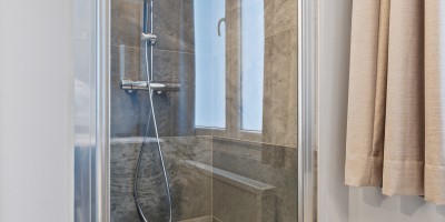 Calvi_0202_Koksijde_vakantieverhuur_douche_slaapkamer_2.jpg