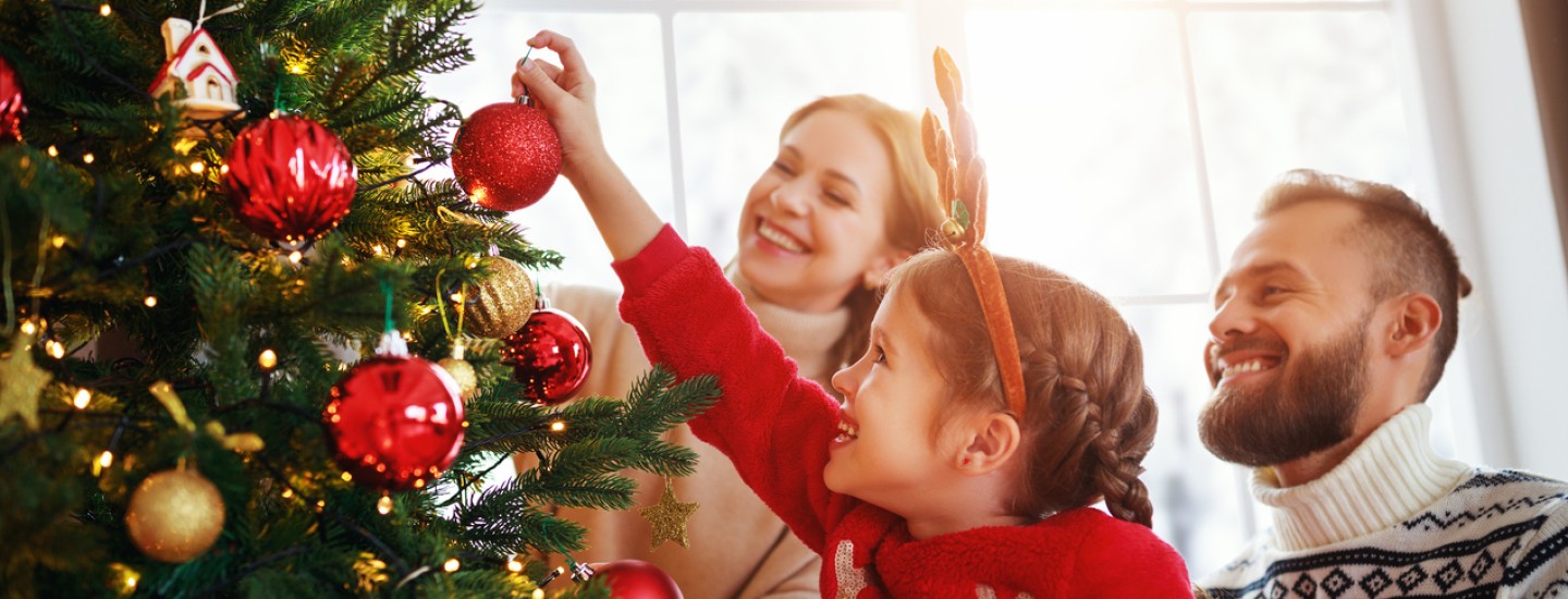 kerst familie kerstboom servimoholidays.jpg