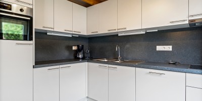 Duinenwind_11_Lombardsijde_vakantieverhuur_centrum_keuken_1.jpg