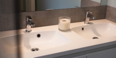 Vakantiedomein_Boszicht_Vakantie_dichtbij_bossen_3_slaapkamers_terras_tuin_parking (37).jpg