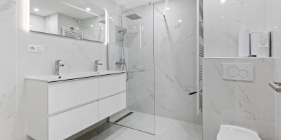 Golden_Beach_0304_vakantieverhuur_Middelkerke_zeedijk_badkamer.jpg