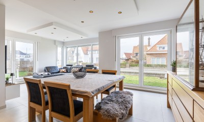 Berkenhof – Appartement au rez-de-chaussée – 2 chambres – Parking – Proche de la mer et de la forêt