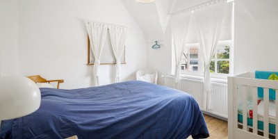 Villa_Azur_Westende_Bad_vakantieverhuur_centrum_Villa_kamer_2_dubbelbed_kinderbed.jpg