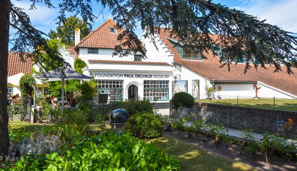 Paul Delvaux museum in sint-idesbald vakantie aan zee