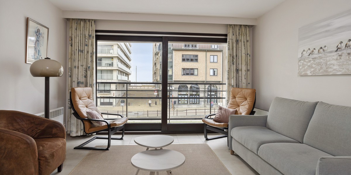 Wellington_C2_Modern_appartement_1_ slaapkamer_streepje zeezicht (5).jpg