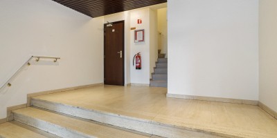 Wellington_C2_Modern_appartement_1_ slaapkamer_streepje zeezicht (19).jpg