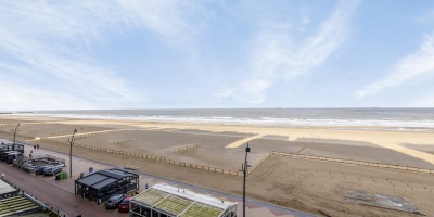 Zeedijk_187_5R_Les_Algues_Blankenberge_ Zeezicht_Zeedijk_vakantie (9).jpg
