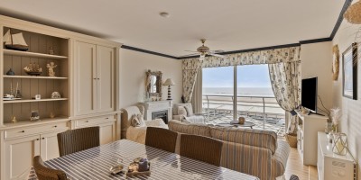 Zeedijk_Blankenberge_2_slaapkamers_frontaal_zeezicht_balkon_Nordic_A1 (10).jpg
