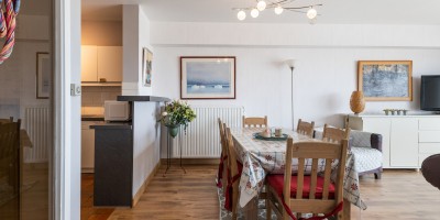 Seaflower0104_appartement_huren_Nieuwpoort_zeedijk_eetplaats.jpg