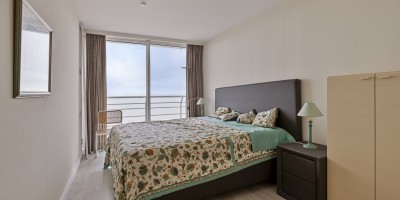 Zeedijk_Blankenberge_1_slaapkamer_zeezicht_Zeedijk_pier_Nordic_B5 (9).jpg