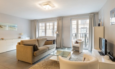 Guapo_Gelijksvloers_tuin_2_slaapkamers_terras_garage_Nestor_de_TiĆØrestraat_Knokke (7).jpg