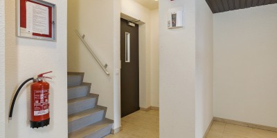 Wellington_C2_Modern_appartement_1_ slaapkamer_streepje zeezicht (20).jpg