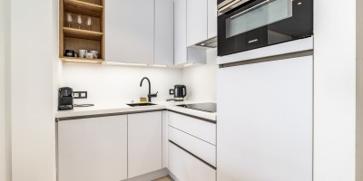 Happ_Dreams_0301_Westende_bad_vakantieverhuur_zijdelings_zeezicht_keuken.jpg