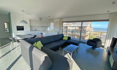 Blauwvoet0301_hoekappartement_garage_zeezicht_te_huur_Oostduinkerke_1.jpg