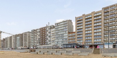 Zeedijk_Blankenberge_2_slaapkamers_frontaal_zeezicht_balkon_Nordic_A1 (13).jpg