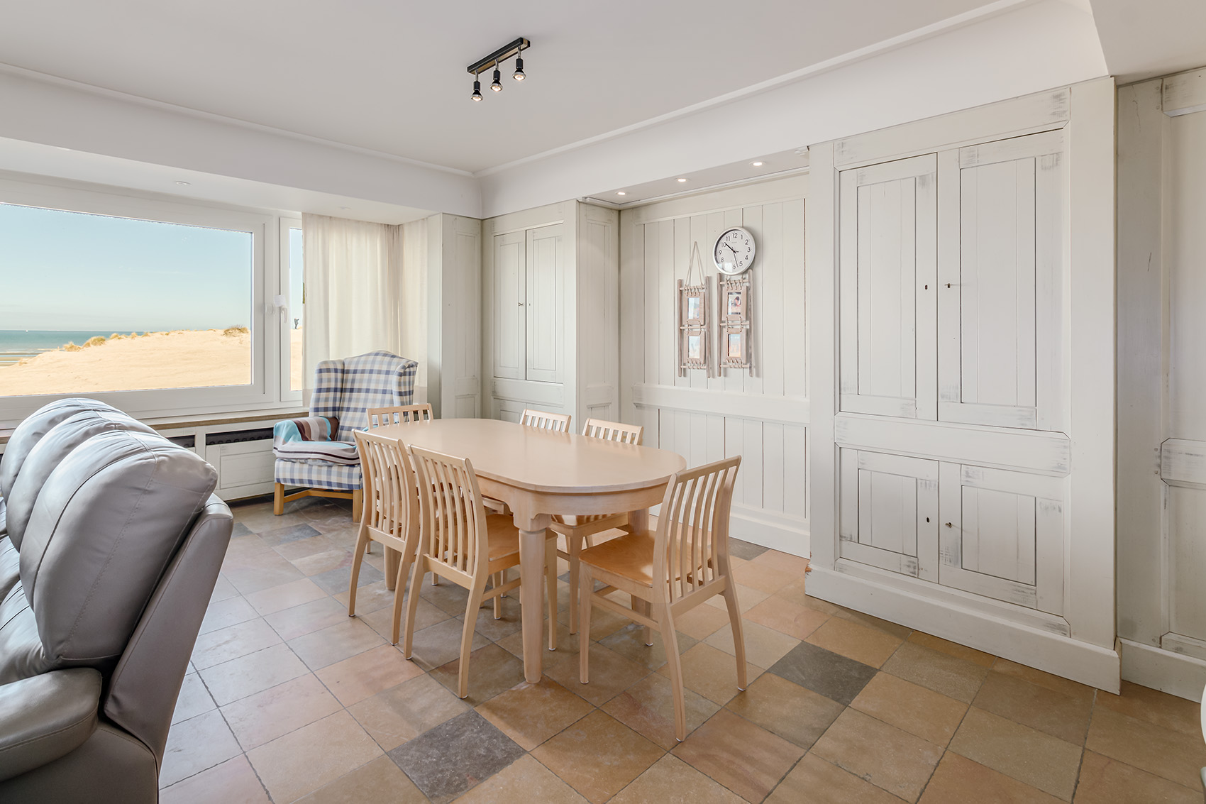 Appartement met 3 slaapkamers frontaal zeezicht te huur in