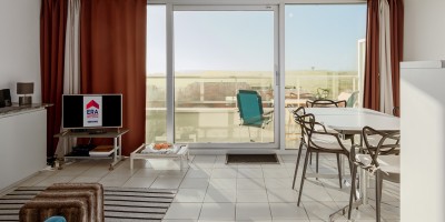 MeeuwenbankI0901_zongericht_studio_terras_hinterland_Nieuwpoort_1.jpg