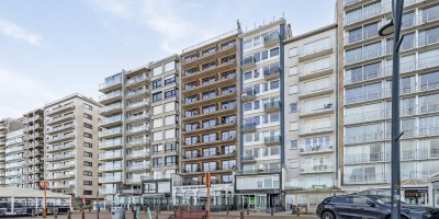 Zeedijk_187_5R_Les_Algues_Blankenberge_ Zeezicht_Zeedijk_vakantie (15).jpg