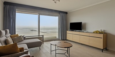 La_Plage_Zeedijk_Wenduine_Zeezicht_Ruim_lichtrijk_2_slaapkamers_en_parking (2).jpg