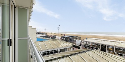 Zeedijk_Blankenberge_2_slaapkamers_frontaal_zeezicht_balkon_Nordic_A1 (20).jpg