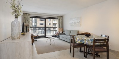 Wellington_C2_Modern_appartement_1_ slaapkamer_streepje zeezicht (3).jpg