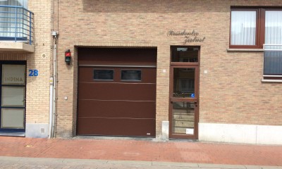 Garagepoort Zeelus.jpg