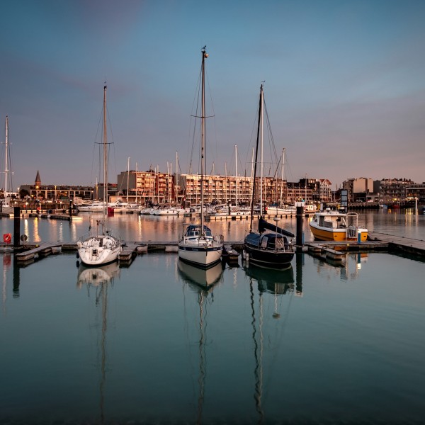 vakantie in zeebrugge servimoholidays haven vakantieverblijven appartement aan zee