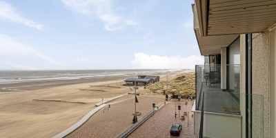 La_Plage_Zeedijk_Wenduine_Zeezicht_Ruim_lichtrijk_2_slaapkamers_en_parking (12).jpg