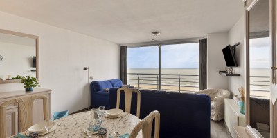 Vakantie_in_Blankenberge_Zeezicht_Zeedijk_Pier_2_slaapkamers_Nordic_A7 (20).jpg