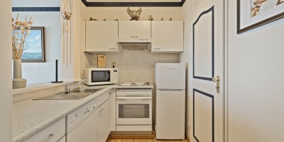 Zeedijk_Blankenberge_2_slaapkamers_frontaal_zeezicht_balkon_Nordic_A1 (4).jpg
