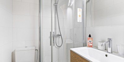 Palace_0102_Oostende_vakantieverhuur_centrum_badkamer.jpg