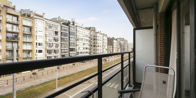 Wellington_ II_ E3_ moderne_studio_ terras_streepje_ zeezicht_ wenduine (21).JPG